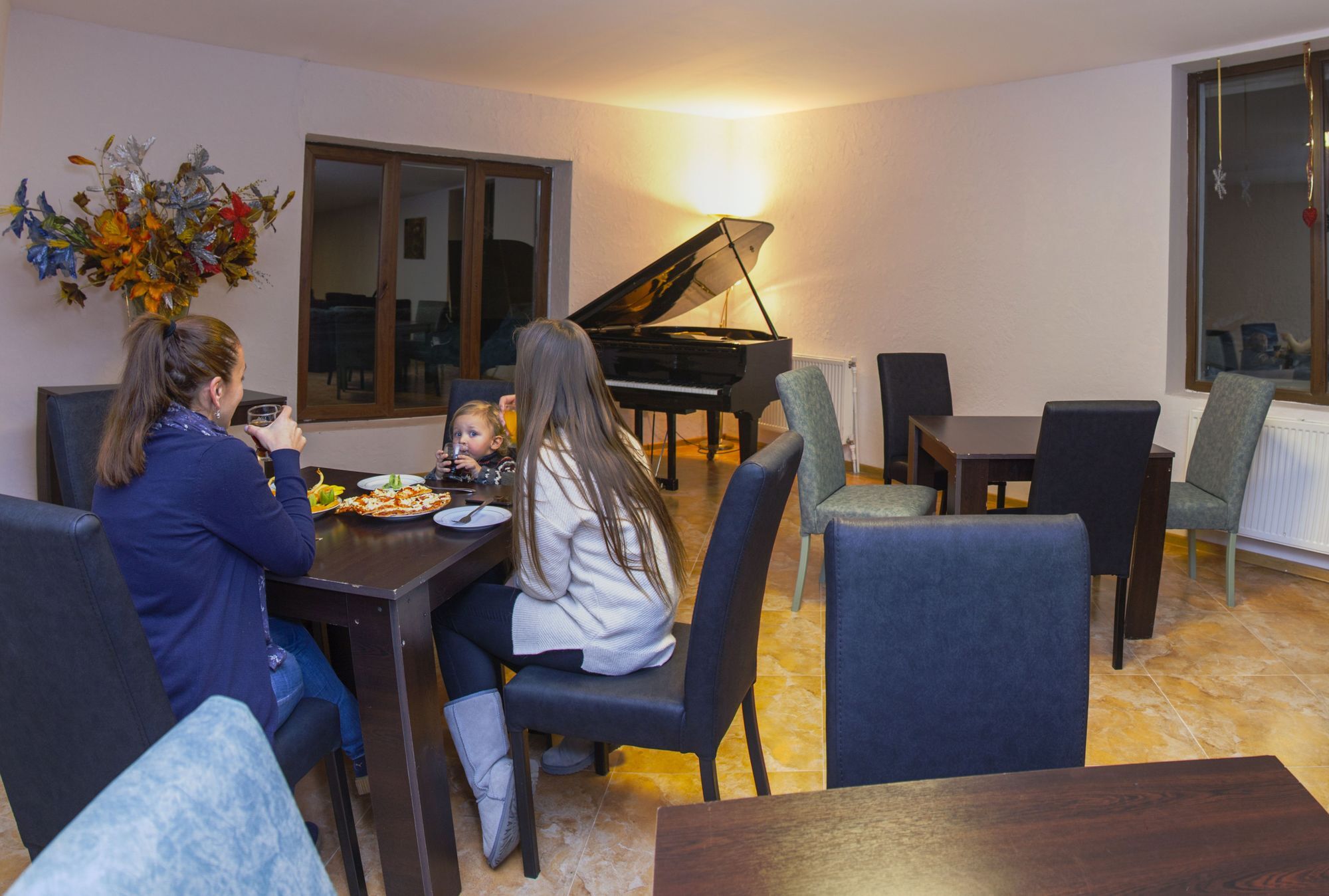 New White House Otel Bakuriani Dış mekan fotoğraf